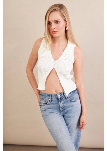 Kadın Ekru Polo Yaka Yumoş Yelek ZH050