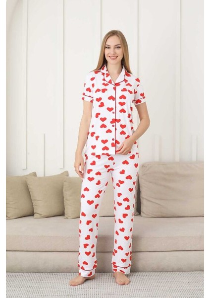 Kadın Önden Düğmeli Kısa Kol Likralı Kalp Baskılı Pijama Takımı