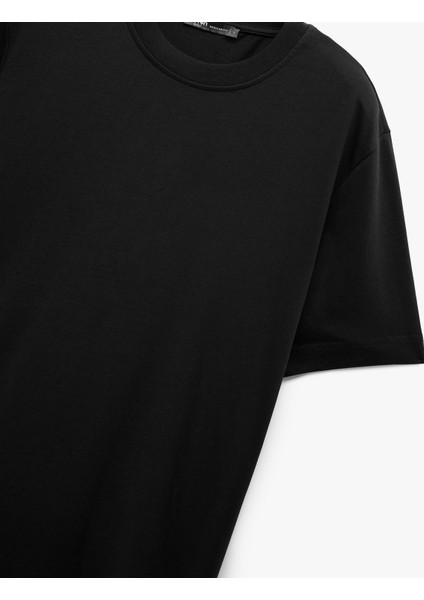 Pamuklu Kısa Kollu Bisiklet Yaka Basic Tişört indirimleri