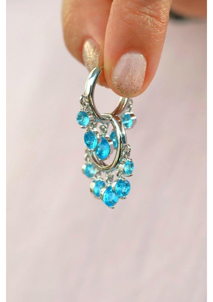 Gümüş Renkli Turquaz Taş Sallantılı Küpe Turquaz Taşlı Şakira Küpe