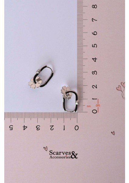 Gümüş Renkli Taşlı Göçmen Küpesi Çiçekli Oval Halka Küpe modelleri