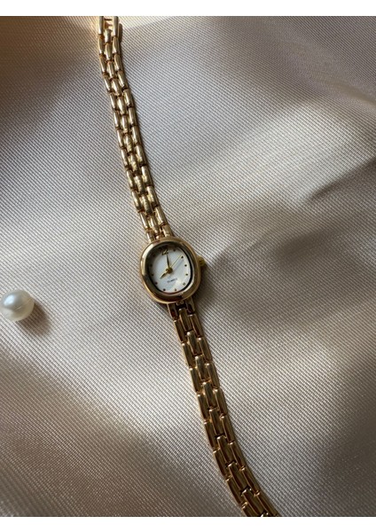 Retro Minimal Boncuk Kordon Vintage Kadın Kol Saati fırsatları