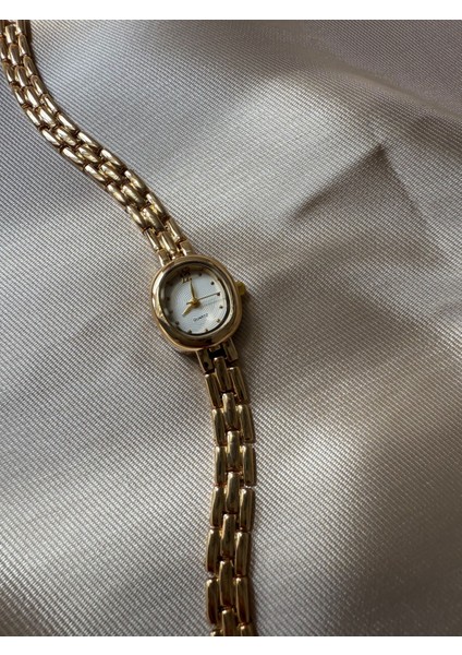 Retro Minimal Boncuk Kordon Vintage Kadın Kol Saati