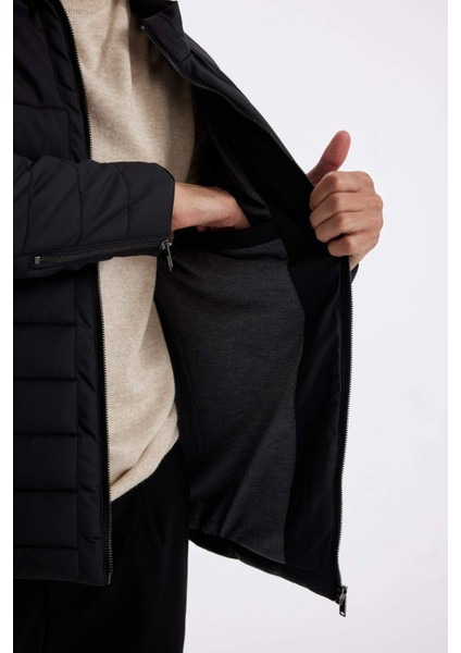 Slim Fit Dar Kesim Dik Yaka Fermuarlı Cepli Suni Deri Ceket Mont X4014AZ24WN