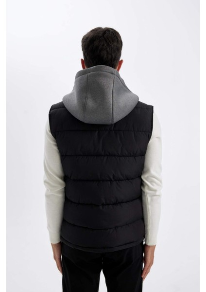 Slim Fit Cepli Yelek Dar Kesim Renk Bloklu Kapüşonlu Fermuarlı C5025AX24WN