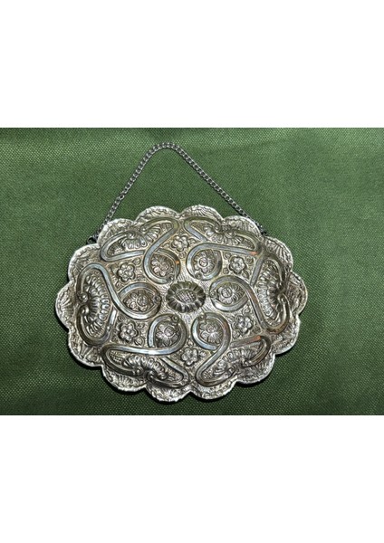 Gümüş Duvar Aynası 14 cm 11 cm 1 cm Ölçülerinde