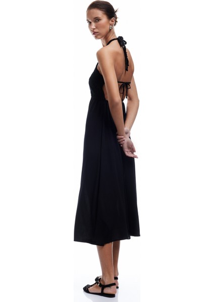 Sırt Dekolteli Boyundan Bağlamalı Halter Yaka Kroşe Detaylı Elbise fiyatları