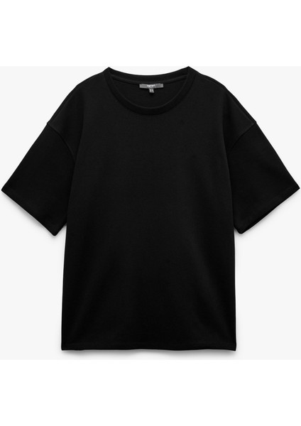 Pamuklu Kısa Kollu Bisiklet Yaka Oversize Basic Tişört modelleri