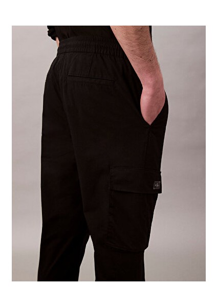 Erkek Siyah Pantolon indirimleri