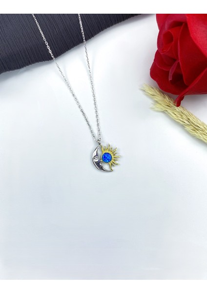 Güneşin Parıltısı Ile Dolu Hediye Kutusu(925 Ayar Gümüş Kolye) fiyatları