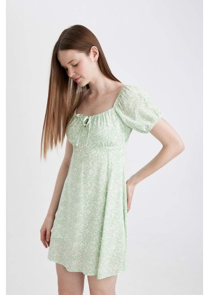 Kalp Yaka Çiçekli Omuzu Açık Krinkıl Viskon Mini Elbise C7077AX24SM