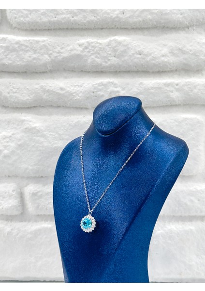 Aquamarin Taşlı Pırlanta Montür Kadın Gümüş Kolye