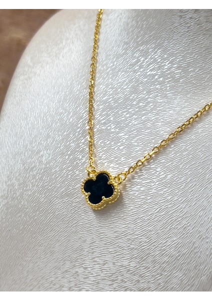 Gold Renk Siyah Onix Taşlı Yonca Kadın Gümüş Kolye - Onix Kolye fırsatları