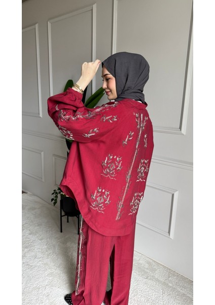 Taş Işlemeli Kimono