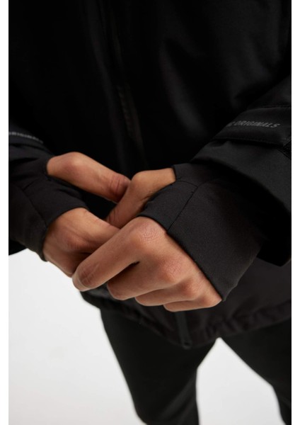 Fit Termometreli Mont Parka Su İtici Rüzgar Geçirmez Slim Fit Dar Kesim Kapüşonlu Fermuarlı C6056AX24WN
