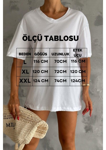 Oversize Pamuklu Penye V Yaka Tişört