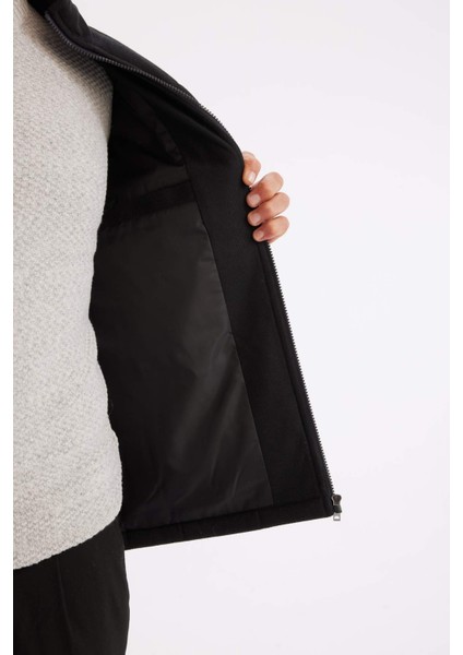 Slim Fit Dar Kesim Dik Yaka Astarlı Cepli Fermuarlı Mont Y4506AZ24AU