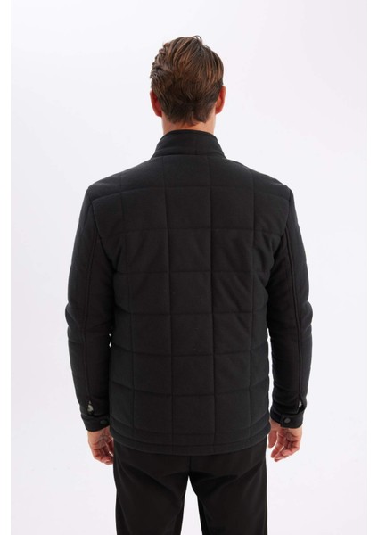 Slim Fit Dar Kesim Dik Yaka Astarlı Cepli Fermuarlı Mont Y4506AZ24AU