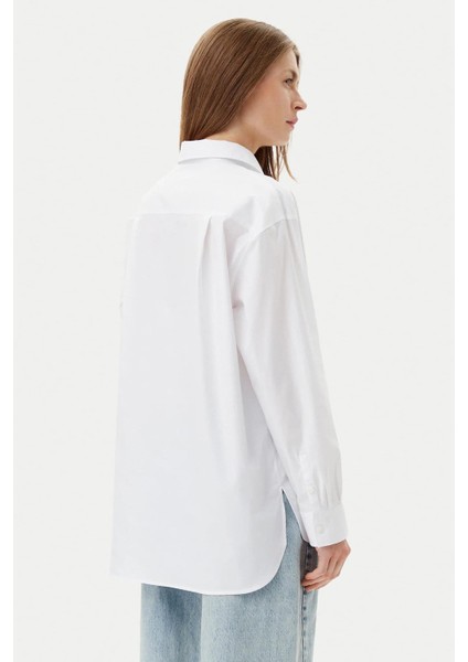 Kadın Relaxed Fit Cepli Esnek Poplin Gömlek - Beyaz fiyatları