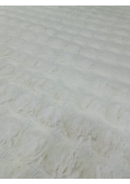 Konforsa Beyaz Modern Tavşan Tüyü Bubble Desenli Halı – Yumuşak Dokulu, Leke Tutmaz, Kaymaz Tabanlı fırsatları