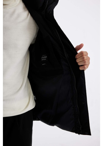 Slim Fit Dar Kesim Şişme Mont Kapüşonlu Fermuarlı Çift Cepli A3489AX24WN
