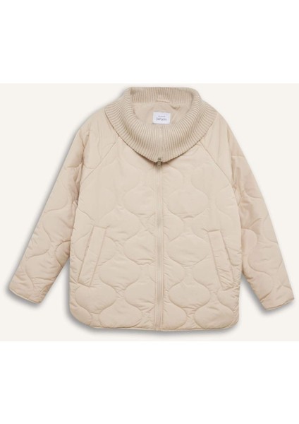 Su Geçirmez Mevsimlik Mont Kapitoneli Fermuarlı Cepli Hafif C7767AX24AU