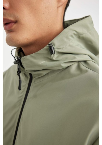Su İtici Slim Fit Dar Kesim Kapüşonlu Fermuarlı Mevsimlik Baharlık Mont C5821AX24AU