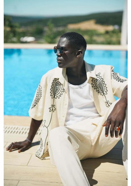 Erkek Keten Karışımlı Desenli Kısa Kollu Oversize Gömlek Bej fırsatları