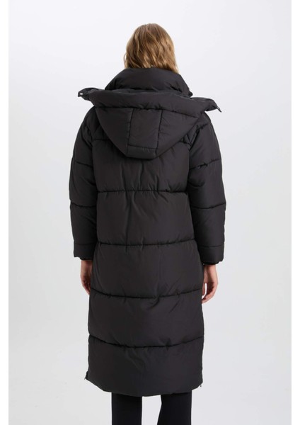 Su Geçirmez Uzun Şişme Mont Parka Isı Yalıtımlı Kapüşonlu Kapitoneli Fermuarlı Cepli A2362AX24CW