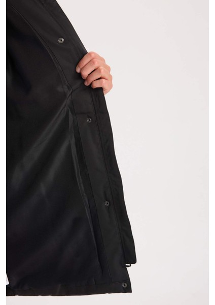 Su Geçirmez Şişme Mont Parka Oversize Geniş Kalıp Çıkarılabilir Suni Kürk Kapüşonlu Fermuarlı Çıtçıtlı Cepli A4074AX24WN