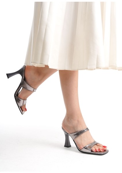 Lumière Fransız Topuk Terlik fırsatları