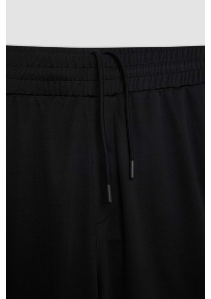 Fit Slim Fit Dar Kesim Sporcu Standart Paça Şort V3030AZ24AU