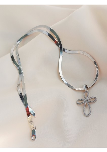 Gümüş Su Yolu Sonsuzluk Yonca Tasarım Çapraz Haç Zirkon Taşlı Kadın Kolye Yılbaşı Yeni Yıl Hediye 9 modelleri