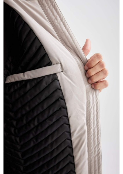 Su İtici Regular Fit Kapüşonlu Fermuarlı Mont A2620AX24WN