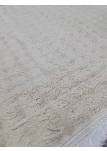 Konforsa Modern Tavşan Tüyü Bubble Desenli Halı – Yumuşak Dokulu, Leke Tutmaz, Kaymaz Tabanlı- Extra Yumuşak indirimleri