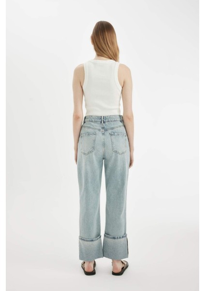Straight Fit Yüksek Bel Katlamalı Paça Bilek Boy Jean Yıkamalı Pantolon D0327AX24HS