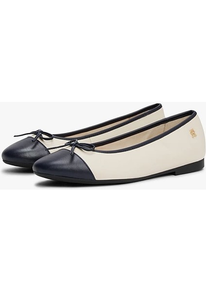 Kadın Grogren Burunlu Babet - Krem/lacivert