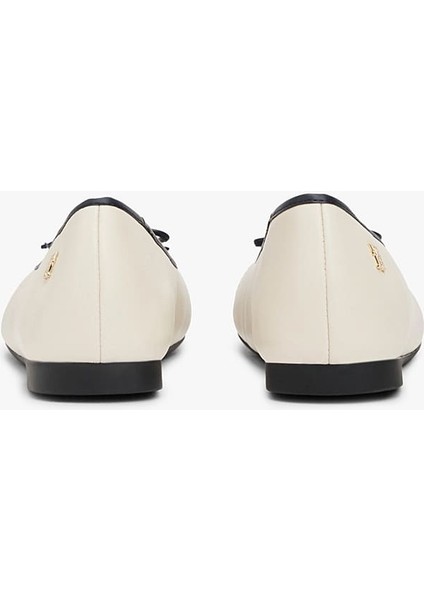 Kadın Grogren Burunlu Babet - Krem/lacivert fırsatları