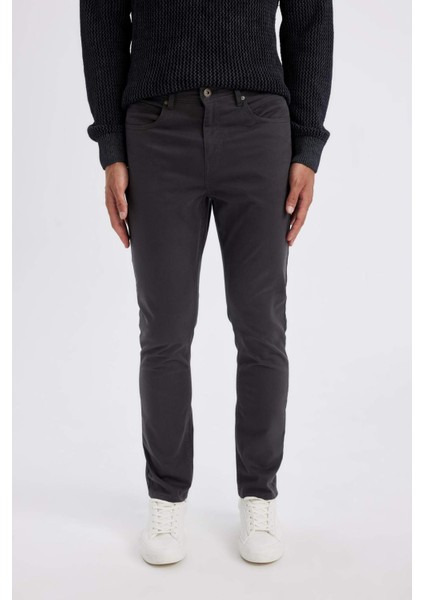 Chino Kanvas Pantolon Slim Fit Dar Kesim Pamuklu Esnek Dar Paça C9441AX24AU