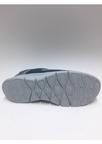 Kolay Giyilebilen Triko Füme Rengi Bağcıklı Dar Kalıp Erkek Yürüyüş Ayakkabısı C-825064FRZ fırsatları