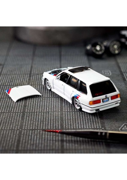 Hotwheels 1990 Bmw 318İ Touring HNJ60 fiyatları