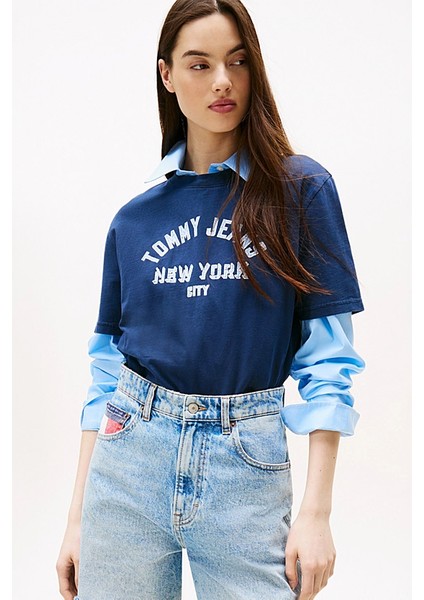 Kadın Varsity Logolu Relaxed Fit T-Shirt - Lacivert fırsatları