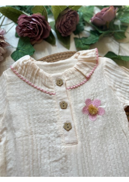 Fukukumbaby Müslin Çiçek Desenli Kız Bebek Tulum Vanilya modelleri