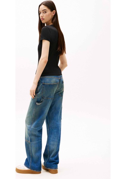 Kadın Slim Fit Logolu T-Shirt - Siyah modelleri