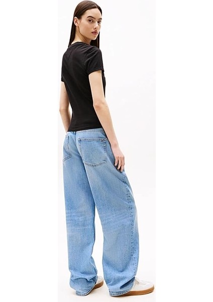 Kadın Linear Logo Slim T-Shirt - Siyah modelleri