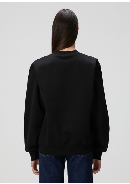 Siyah Logo Nakışlı Sweatshirt fırsatları