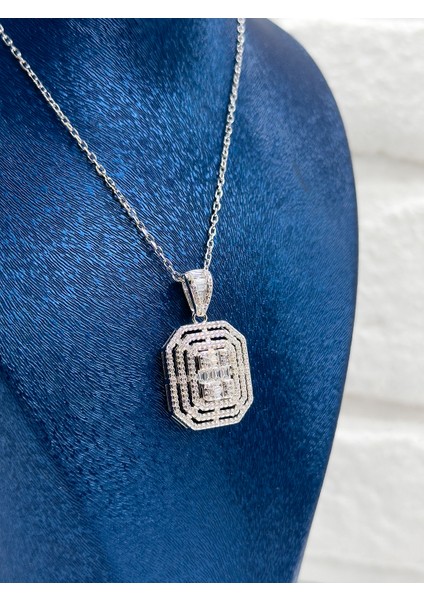 Pırlanta Montür Baget Taşlı Kadın Gümüş Kolye - Baget Kolye fırsatları