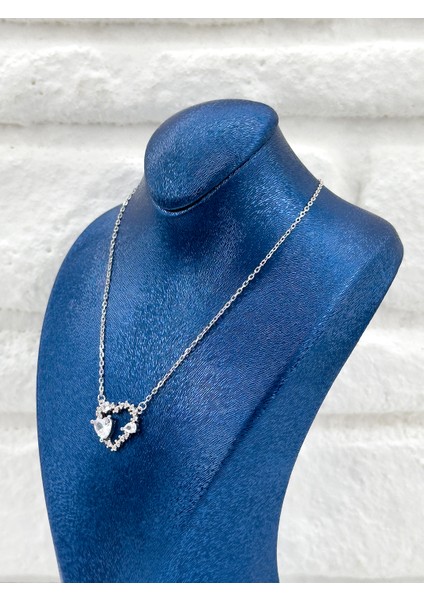 Zirkon Taşlı Kalpli Kadın Gümüş Kolye