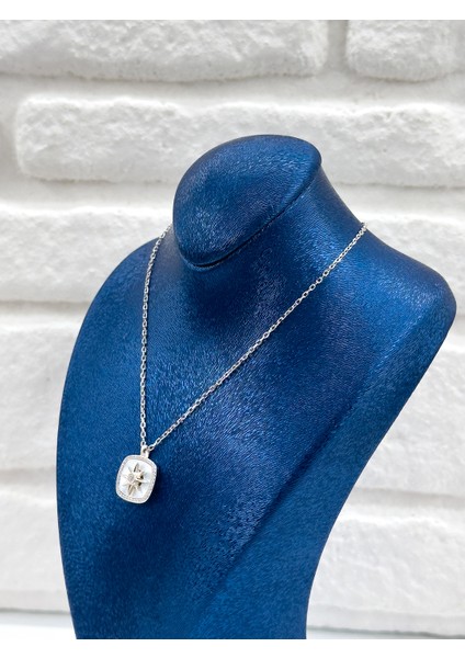 Sedef Taşlı Kuzey Yıldızı Kadın Gümüş Kolye - Yıldızlı Kolye