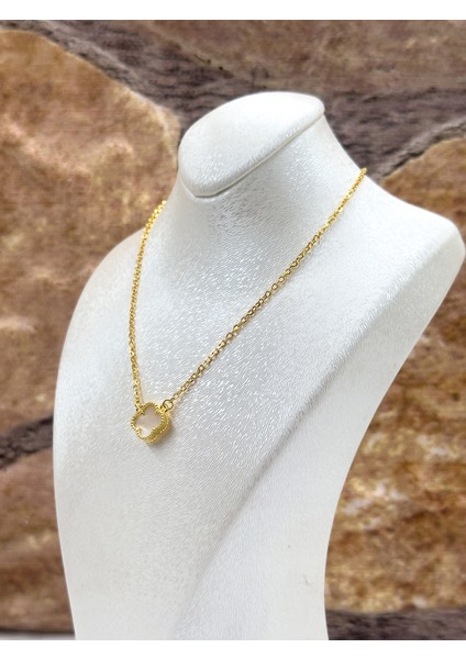 Gold Renk Sedef Taşlı Yonca Kadın Gümüş Kolye fiyatları